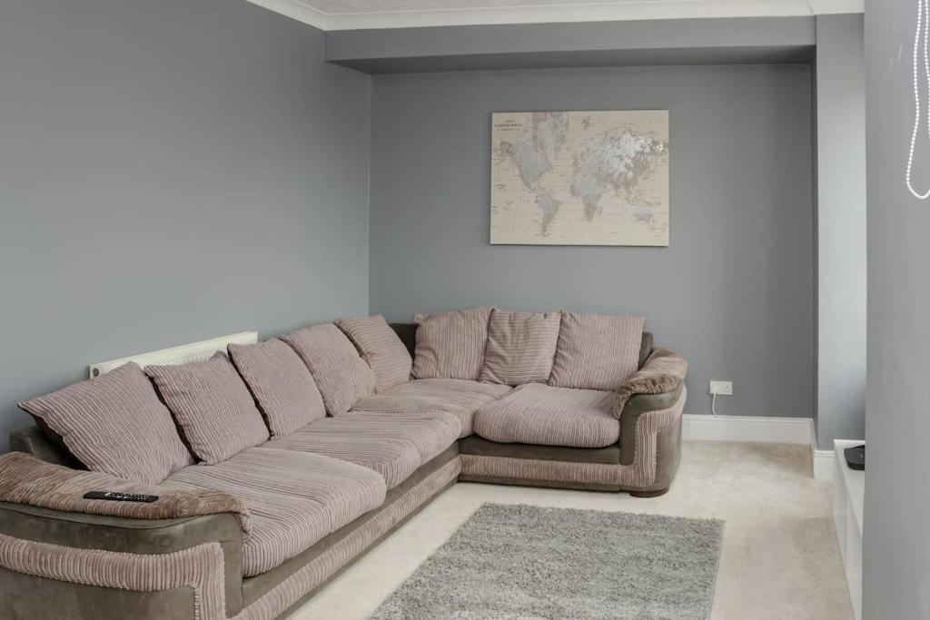 Peaceful & Spacious Family Home In Eastbourne! Exterior foto